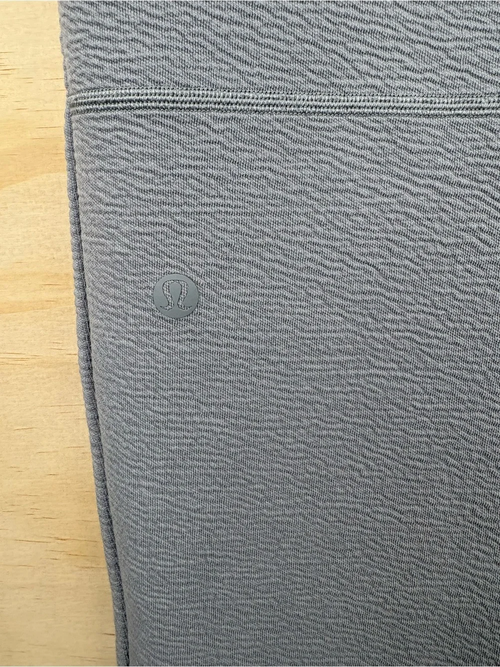 Lululemon Joggers Mens Medium Gray Textured Space Classic Tapered Activewear